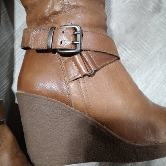 Aldo Ladies Size 7 Brown Knee High Side Zip Lined Faux Leather Wedge Heel Boots - Picture 4 of 13